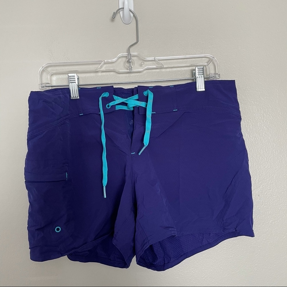 Athleta Clearwater shorts - Picture 4 of 7